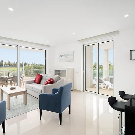 Design 3 With Pool By Homing